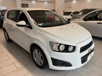 Usata Chevrolet Aveo LTZ 86 CV (63 kW) 2013 Bianco Berlina