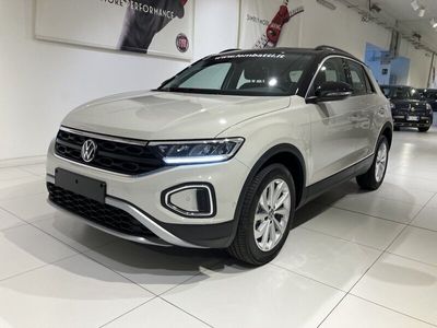 usata VW Taro T-Roc 1.0 TSI Life nuova a Fornovo di