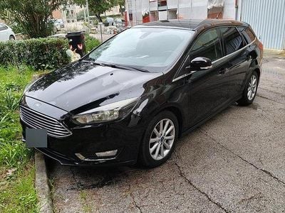 Usata Ford Focus 120 CV (88 kW) 2016 Nero Station wagon