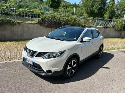 Usata Nissan Qashqai N-Connecta 110 CV (80 kW) 2017 Bianco SUV
