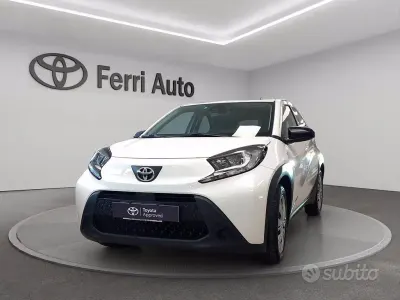 Usata Toyota Aygo X Active 72 CV (52 kW) 2022 Bianco SUV