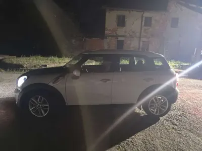 Usata Mini Cooper D Countryman 111 CV (81 kW) 2011 Bianco SUV