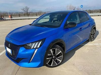 Usata Peugeot e-208 100 kW (136 CV) 2020 Utilitaria