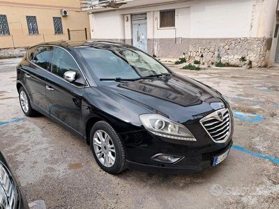Usata Lancia Delta 120 CV (88 kW) 2011 Nero Utilitaria