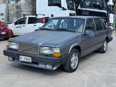 Usata Volvo 740 158 CV (116 kW) 1986 Grigio Berlina