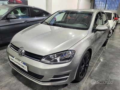 Usata VW Golf VII Highline 122 CV (89 kW) 2013 Beige Berlina