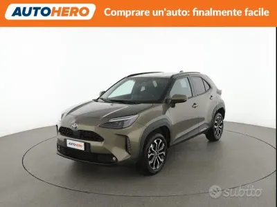 Usata Toyota Yaris Cross 92 CV (67 kW) 2022 Grigio SUV