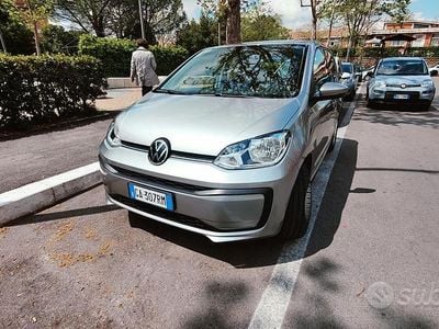 Usata VW up! 60 CV (44 kW) 2020 Grigio Utilitaria