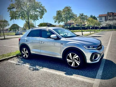 Usata VW T-Roc R-line 150 CV (110 kW) 2023 Grigio SUV
