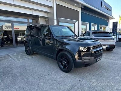 Usata Land Rover Defender SE 250 CV (183 kW) 2021 Nero SUV