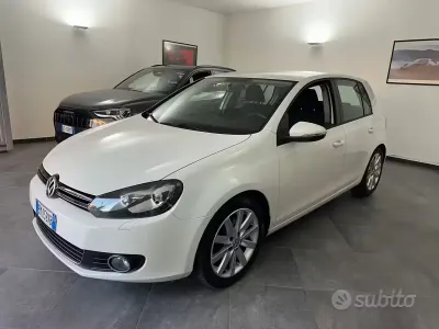 Occasion VW Golf VII Highline 105 ch (77 kW) 2012 Blanc Berline