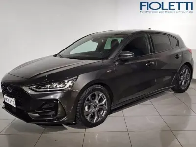 Usata Ford Focus ST-Line 116 CV (85 kW) 2024 Grigio Berlina