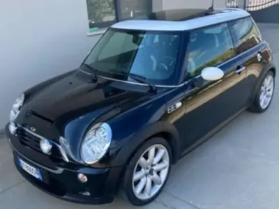Usata Mini Cooper S 170 CV (125 kW) 2005 Nero Utilitaria