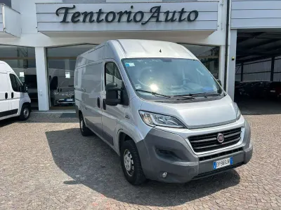 Usata Fiat Ducato 148 CV (108 kW) 2015 Argento Furgone
