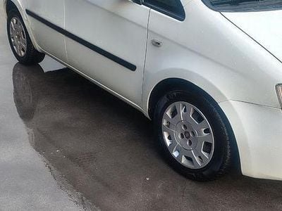 Usata Fiat Idea 95 CV (69 kW) 2011 Bianco Monovolume