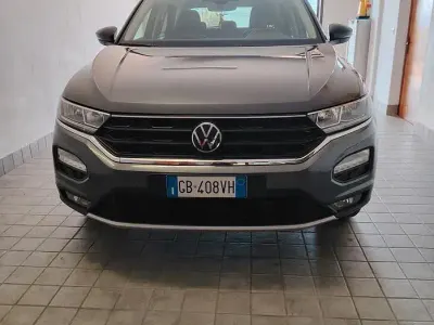 Usata VW T-Roc Style 110 CV (80 kW) 2021 Grigio SUV