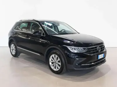 Usata VW Tiguan Life 150 CV (110 kW) 2023 Nero SUV