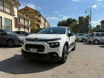 Usata Citroën C3 Feel 83 CV (61 kW) 2022 Bianco Utilitaria