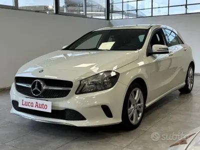 Gebraucht Mercedes A160 90 PS (66 kW) 2016 Weiß Limousine