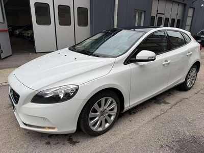 Other Usata 2016 Volvo V40 Momentum Berlina | 5900 € (Buon prezzo)
