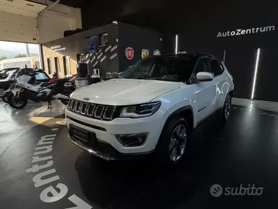 Usata Jeep Compass Limited 120 CV (88 kW) 2018 Beige SUV