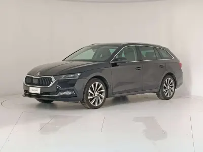 Usata Skoda Octavia Style 150 CV (110 kW) 2021 Nero Station wagon