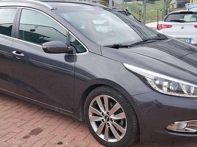 Usata Kia Ceed Sportswagon Platinum 128 CV (94 kW) 2012 Grigio Station wagon