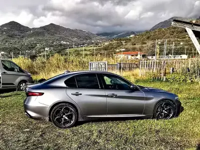 Usata Alfa Romeo Giulia Veloce 210 CV (154 kW) 2017 Grigio Berlina