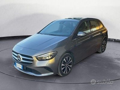 Usata Mercedes B250e Business 160 CV (117 kW) 2021 Grigio Monovolume