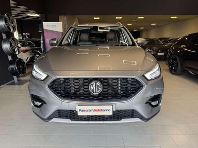 Usata MG ZS Luxury 106 CV (77 kW) 2024 Argento SUV