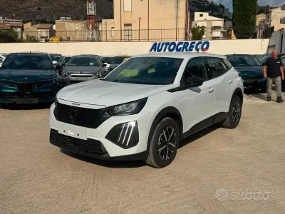 Usata Peugeot 2008 Style 102 CV (75 kW) 2025 Bianco SUV