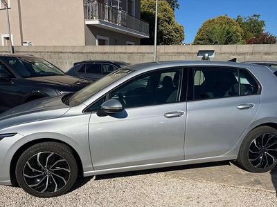 Usata VW Golf VIII 116 CV (85 kW) 2022 Argento Berlina