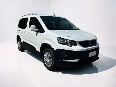 Usata Peugeot Rifter Active 110 CV (80 kW) 2019 Bianco Monovolume