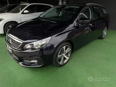 Usata Peugeot 308 Allure 131 CV (96 kW) 2019 Blu Station wagon