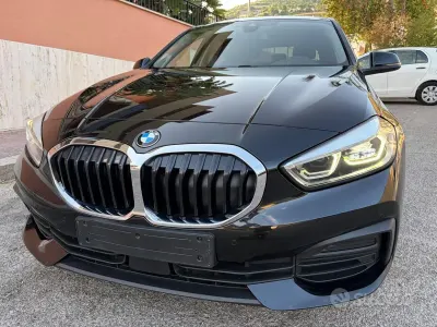 Usata BMW 116 Sport Line 116 CV (85 kW) 2022 Nero Utilitaria