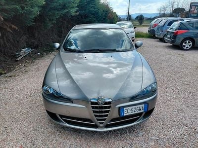 Usata Alfa Romeo 147 105 CV (77 kW) 2010 Grigio Utilitaria