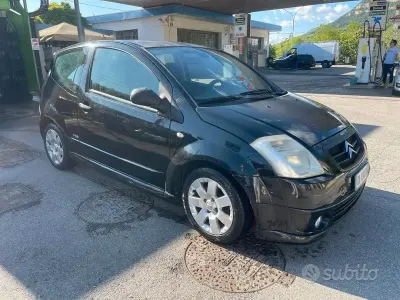 Usado Citroën C2 VTR Sport 68 CV (50 kW) 2006 Negro Utilitario
