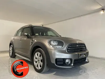 Usata Mini Cooper D Countryman Business 150 CV (110 kW) 2017 Marrone SUV