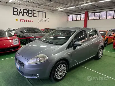Usata Fiat Grande Punto 75 CV (55 kW) 2008 Grigio Utilitaria