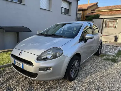 Usata Fiat Punto Evo Easy 77 CV (56 kW) 2012 Argento Utilitaria