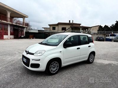 Usata Fiat Panda Lounge 95 CV (69 kW) 2016 Bianco Utilitaria