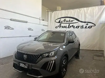 Usata Peugeot 2008 Allure 101 CV (74 kW) 2025 Grigio SUV