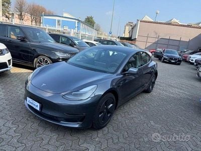 Usata Tesla Model 3 366 kW (498 CV) 2022 Grigio Berlina
