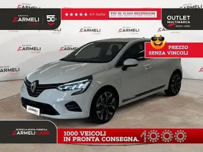 Usata Renault Clio Intens 67 CV (49 kW) 2023 Bianco Utilitaria