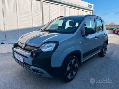 Begagnad Fiat Panda Cross Cross 70 HK (51 kW) 2020 Grå Halvkombi