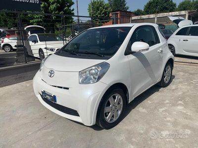 usata Toyota iQ automatica