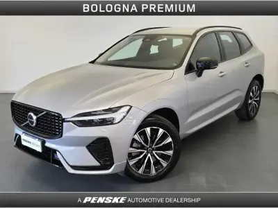 Usata Volvo XC60 145 CV (106 kW) 2024 Argento SUV