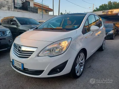 Usata Opel Meriva 110 CV (80 kW) 2010 Bianco Monovolume