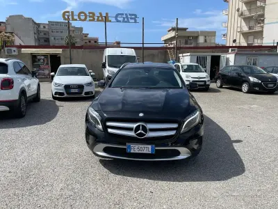 Usata Mercedes GLA200 Premium 136 CV (100 kW) 2016 Nero SUV
