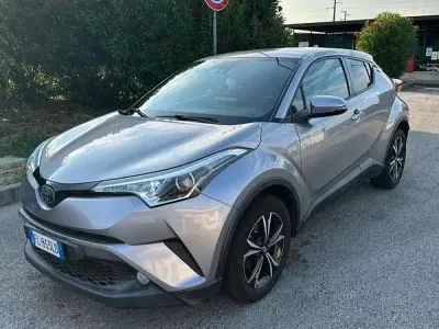 Usata Toyota C-HR Active 116 CV (85 kW) 2017 SUV